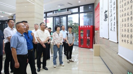 甘肅能化集團機關(guān)黨委參觀甘肅工程咨詢集團廉潔文化作品展